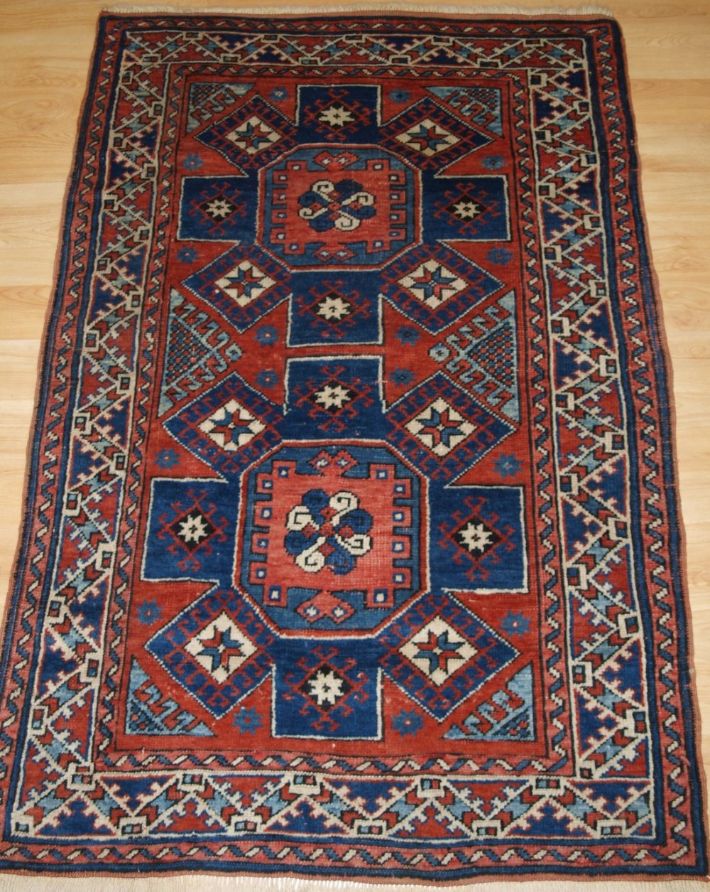 old turkish bergam rug of traditional design small size circa 1920