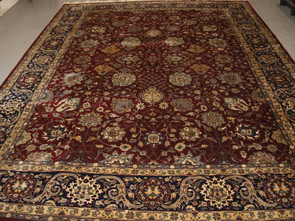 old indian agra carpet with vase design perfect condition about 20 years old