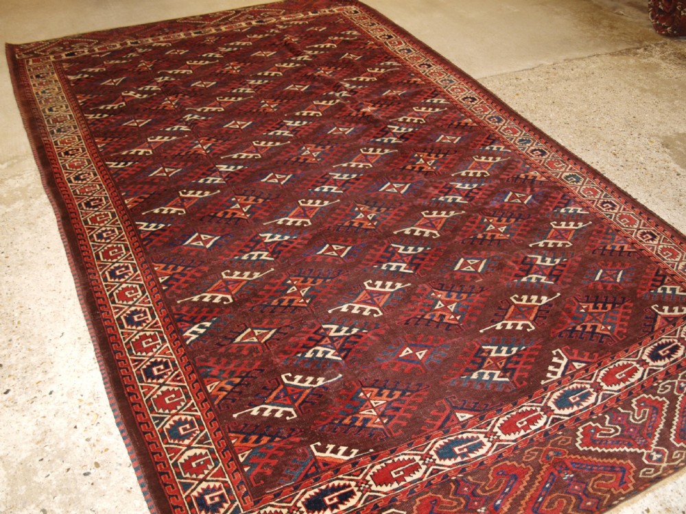 antique yomut turkmen carpet with dyrnak gul design circa 1890