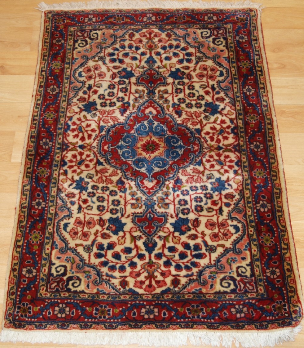 old sarouk rug of small size excellent condition circa 1960