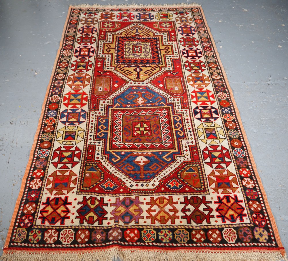 old turkish konya reqion rug classic medallion design circa 1920