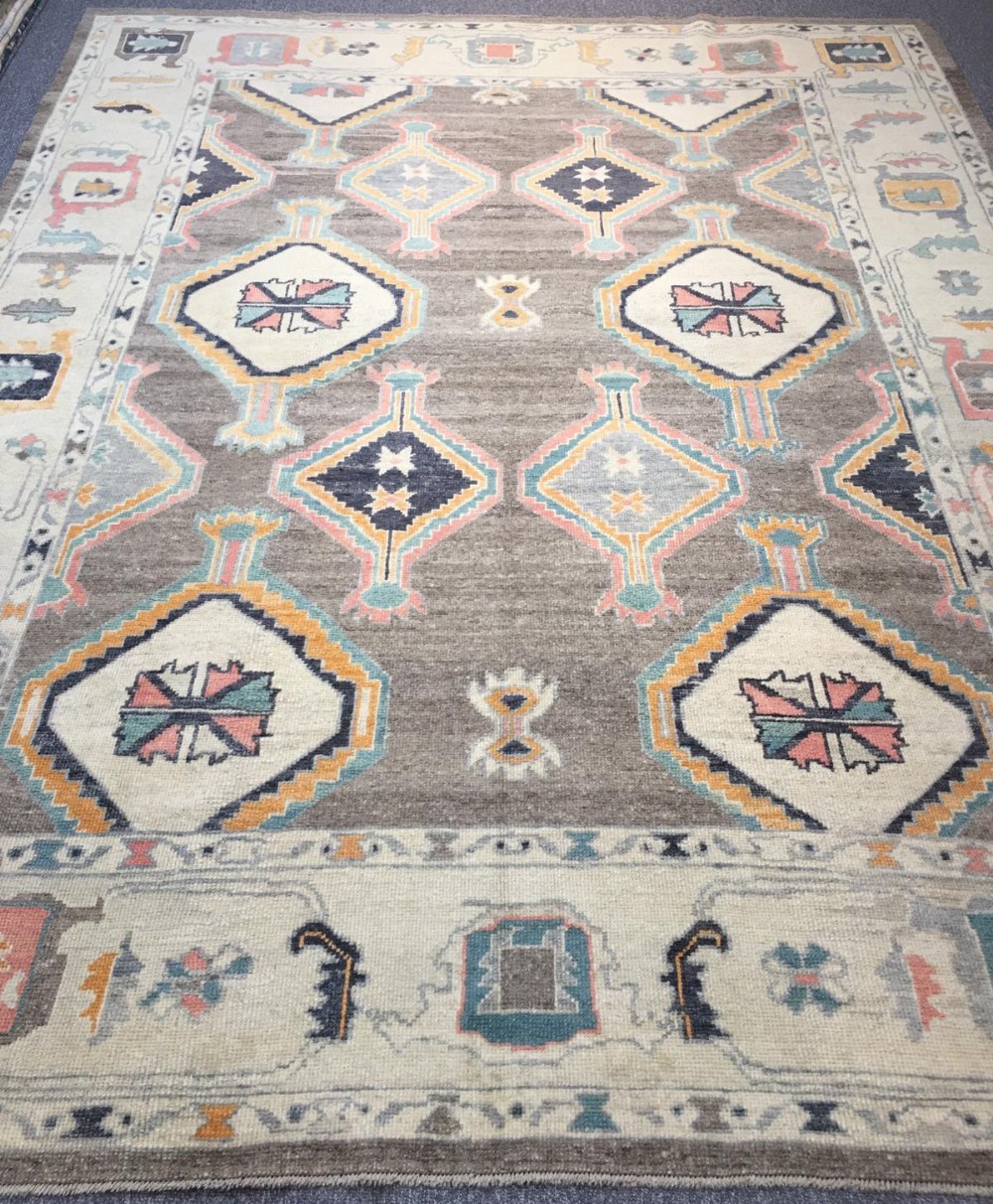 turkish oushak village carpet hand knotted in traditional design 350 x 275cm