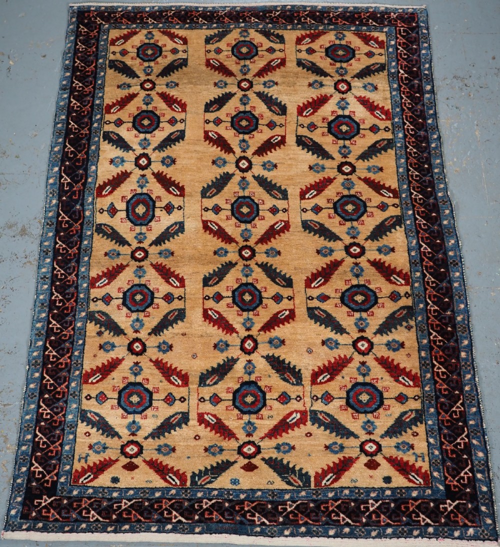 hand knotted zollanvari luribaft rug excellent colour wool 10 years old