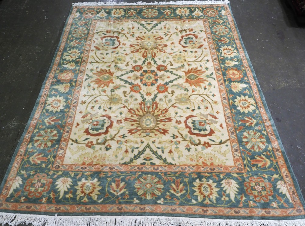vintage mahal style carpet with large scale design green border about 4050 years old